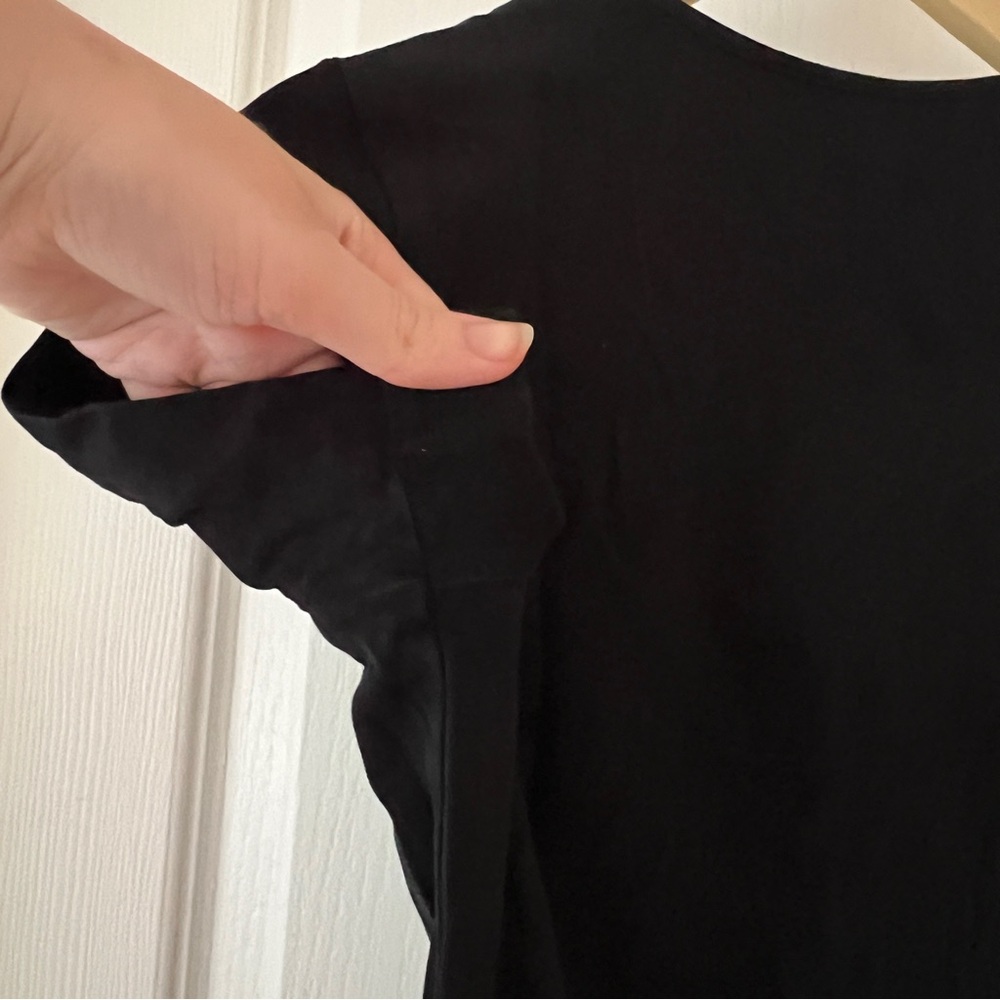 Basic black t-shirt - Picture 4 of 6